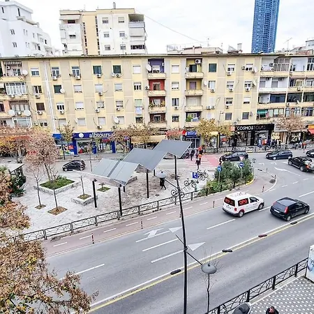 Center 2br * 地拉那