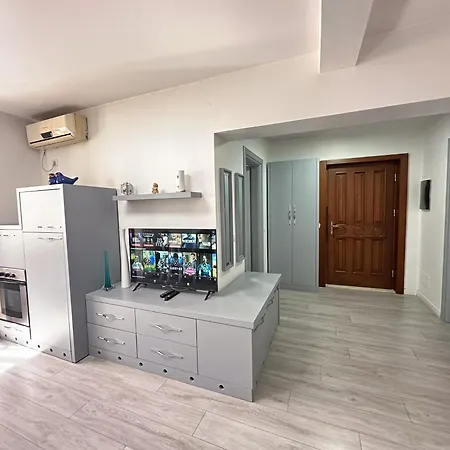 Appartement Center 2br Tirana
